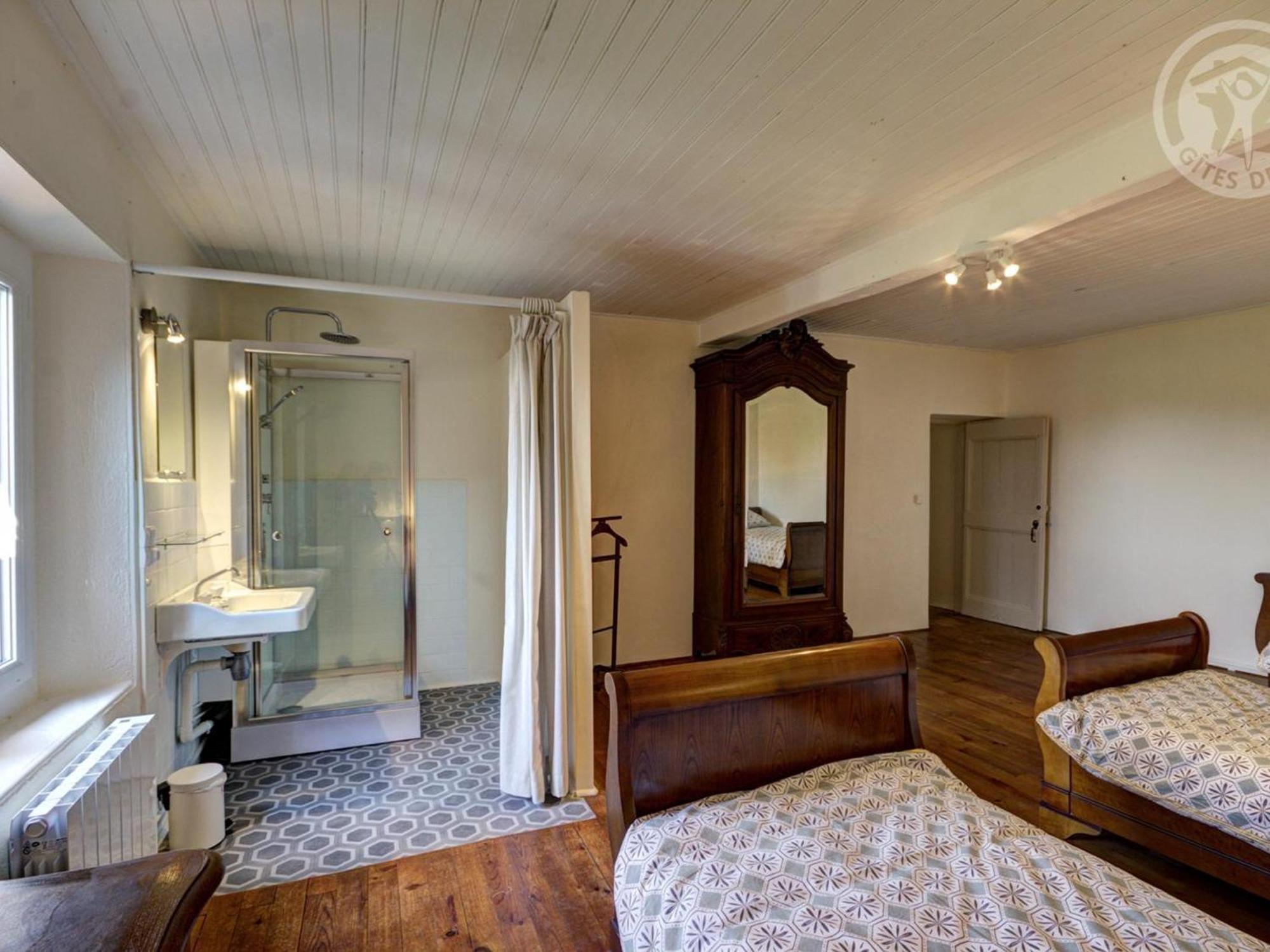 Gîte Montchal, 7 pièces, 14 personnes - FR-1-496-147 Extérieur photo