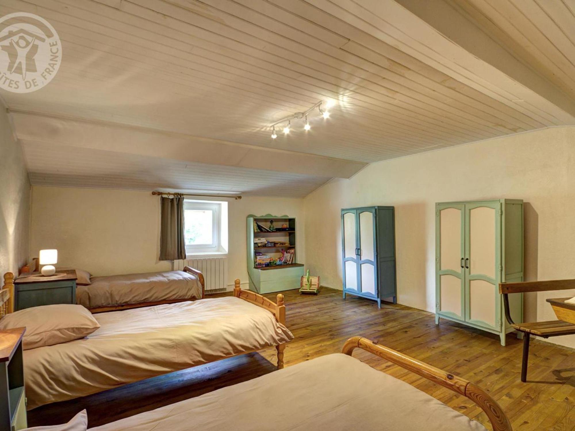Gîte Montchal, 7 pièces, 14 personnes - FR-1-496-147 Extérieur photo