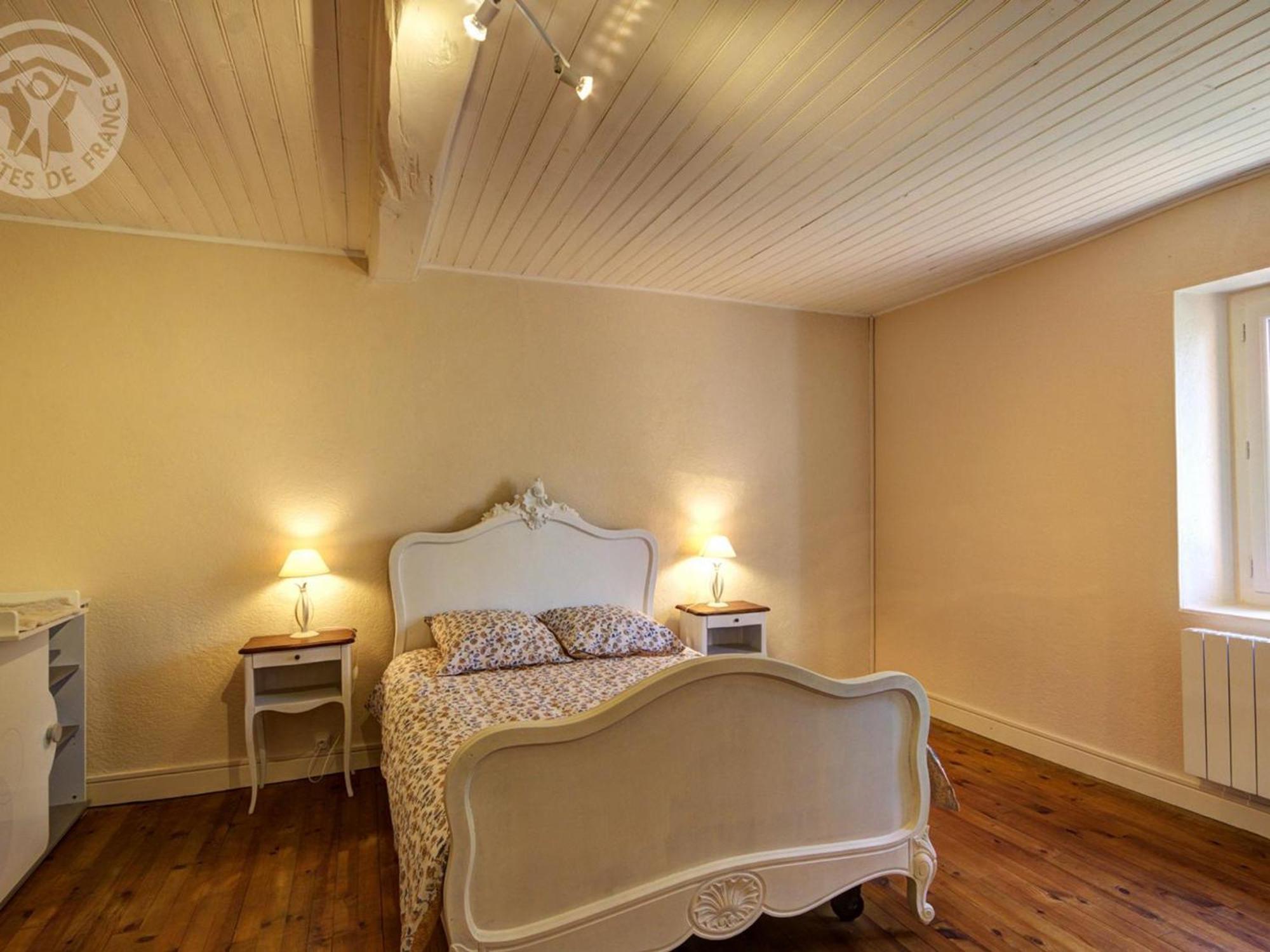 Gîte Montchal, 7 pièces, 14 personnes - FR-1-496-147 Extérieur photo