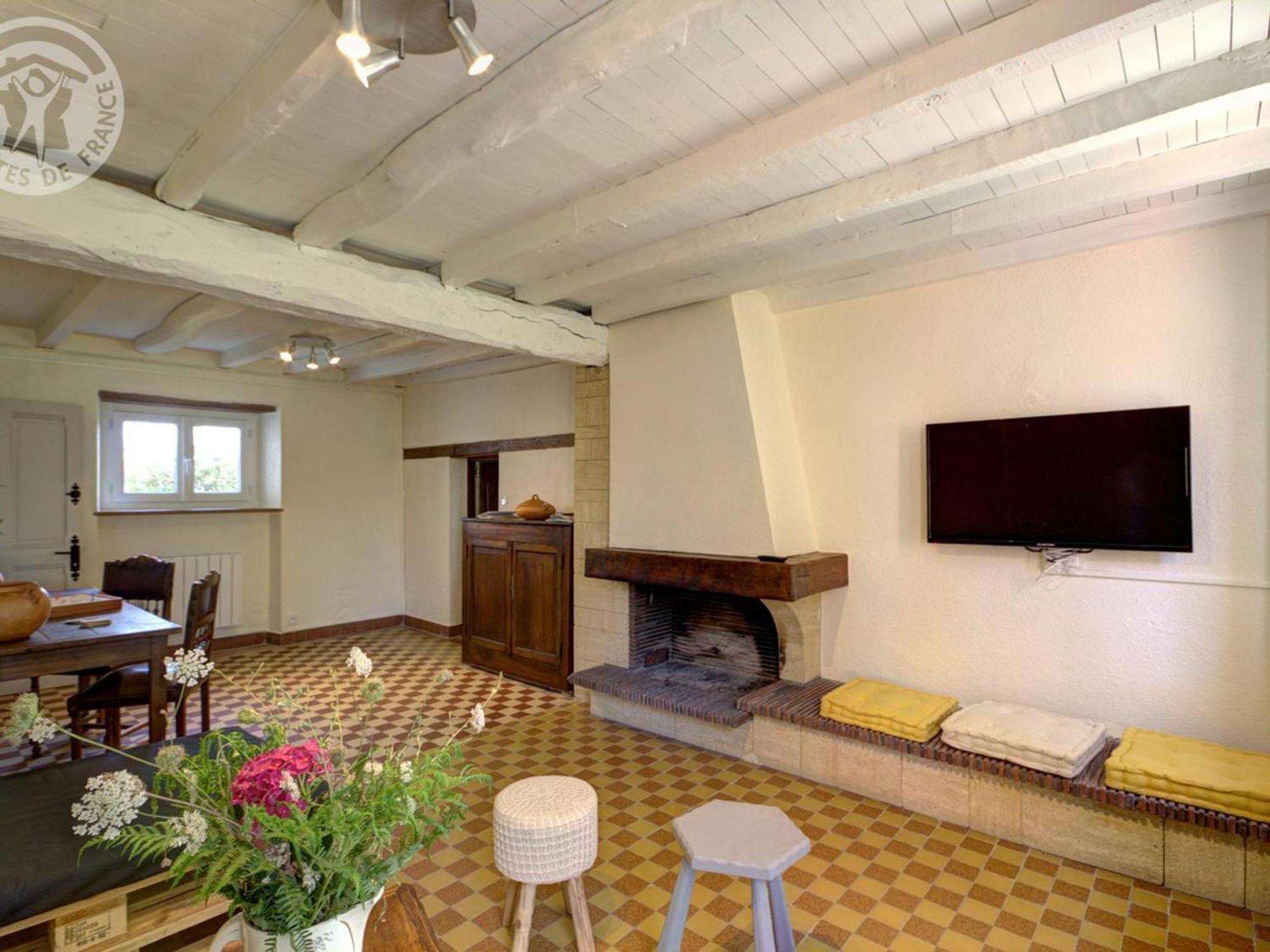 Gîte Montchal, 7 pièces, 14 personnes - FR-1-496-147 Extérieur photo